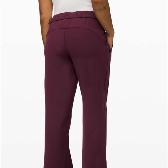 NWT Lululemon On the Right Track Pant Sz 10 - Picture 2 of 9